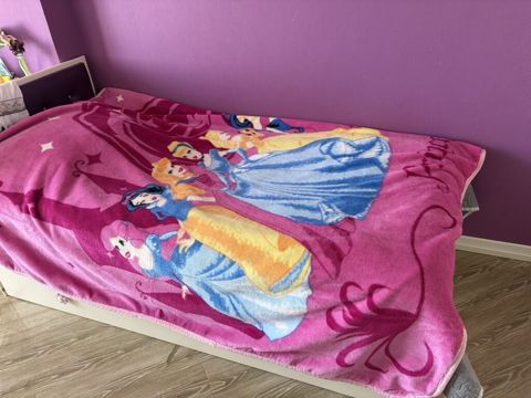 Uşaq yorğanı/plyonka tipli örtük - Mövzu: nağıllardakı şahzadələr — Masazır