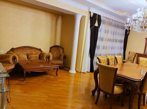 İcarəyə verilir 5 otaqlı yeni tikili 160 m² — Bakı