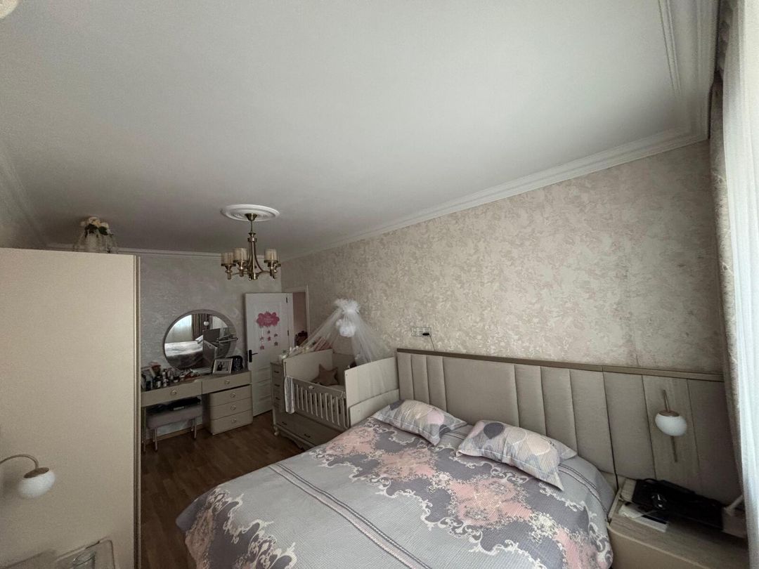 Satılır 4 otaqlı köhnə tikili 90 m² — Mənzil, Bakı (2)