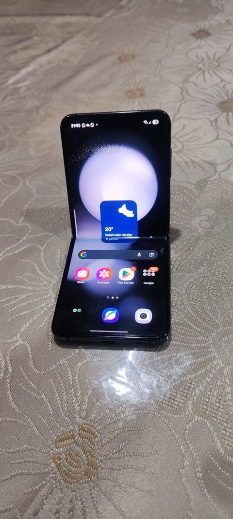 Samsung Galaxy Z Flip 5 Graphite 512GB/8GB — Bakı