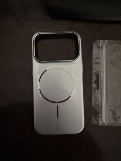 MagSafe uyğun telefon qabı - Model: iPhone üçün MagSafe dəstəyi olan — Bakı
