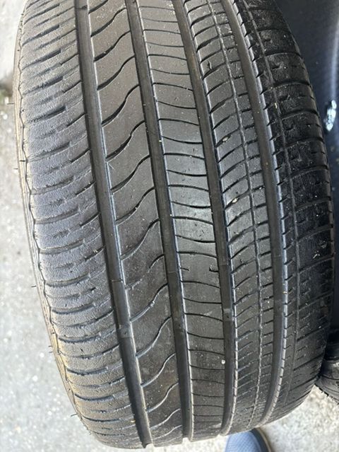 Məhsul: Avtomobil şinləri (cüt) - Ölçü: 245/40 R18 - Tip: Radial — Bakı