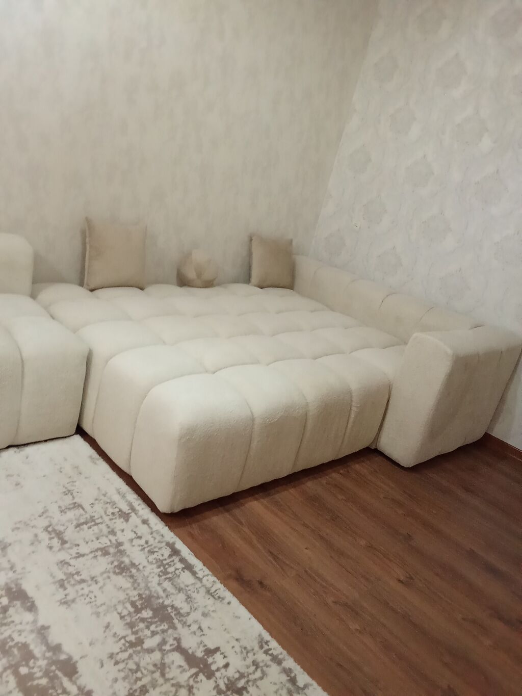 Yeni modern künc divan çarpayı satılır, 2 nəfərlik böyük bazalı — Divanlər, Bakı (2)
