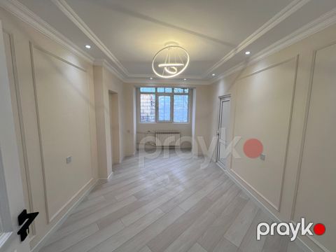 Satılır 4 otaqlı köhnə tikili 110 m²