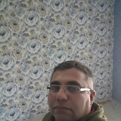 Divar kağızı ustası — Bakı