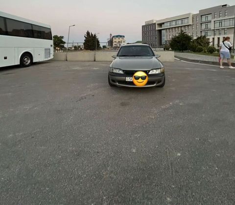 Opel Vectra: 1.8 l 1996 il 224000 km Sedan — Bakı
