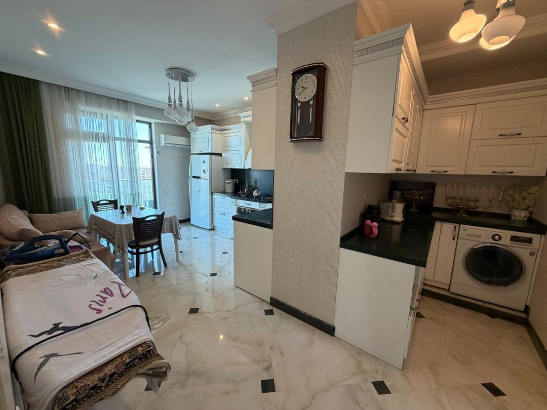 Satılır 5 otaqlı yeni tikili 250 m² — Mənzil, Bakı (6)