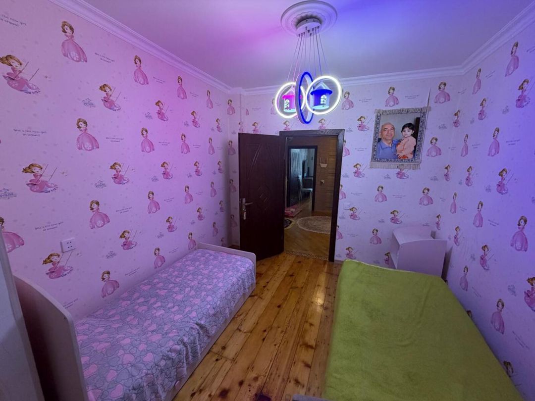 Satılır 4 otaqlı köhnə tikili 110 m² — Mənzil, Bakı (6)