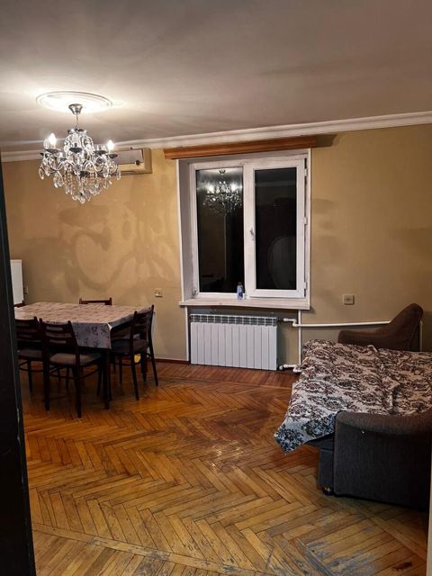 İcarəyə verilir 2 otaqlı köhnə tikili 40 m² — Bakı