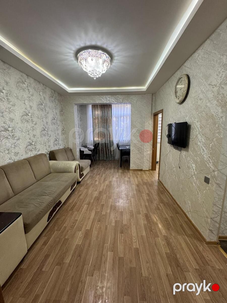Satılır 2 otaqlı köhnə tikili 65 m² — Mənzil, Bakı