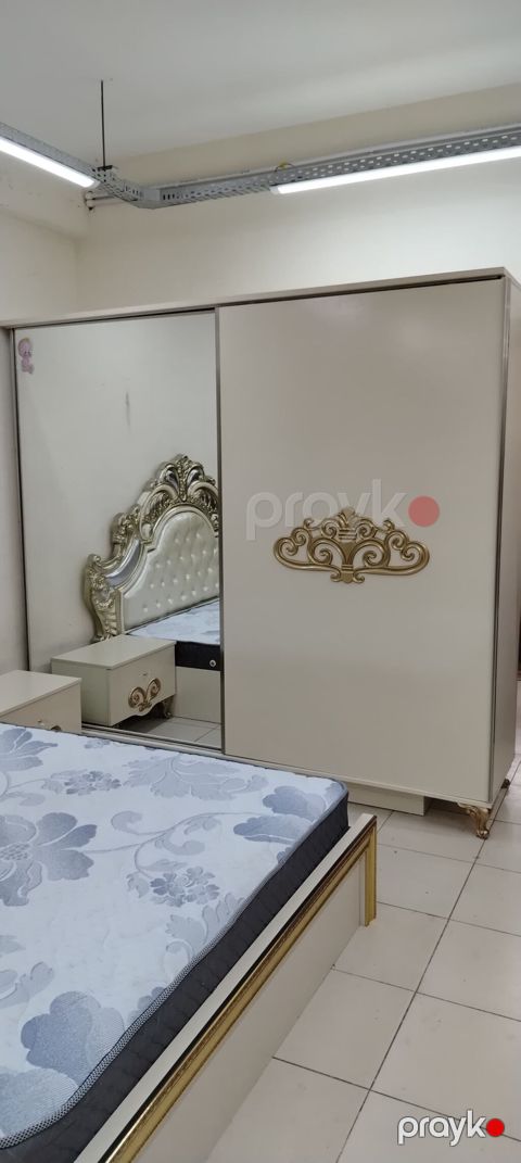 Dolab satılır 280 manat catdirilma qurawdirma pulsuzdu ünvan masazir — Bakı
