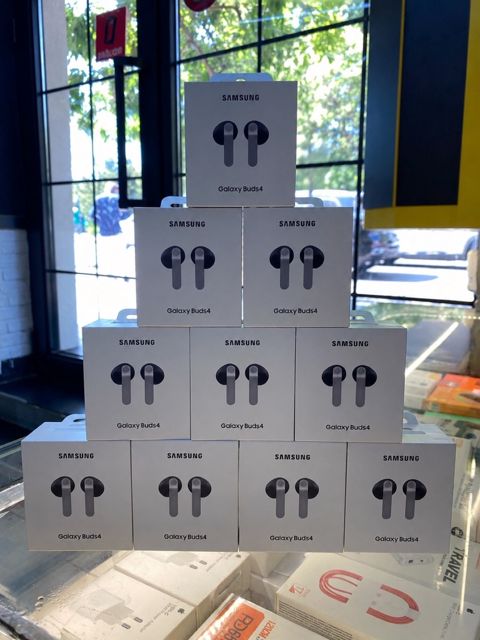 Samsung Galaxy Buds 4 — Bakı