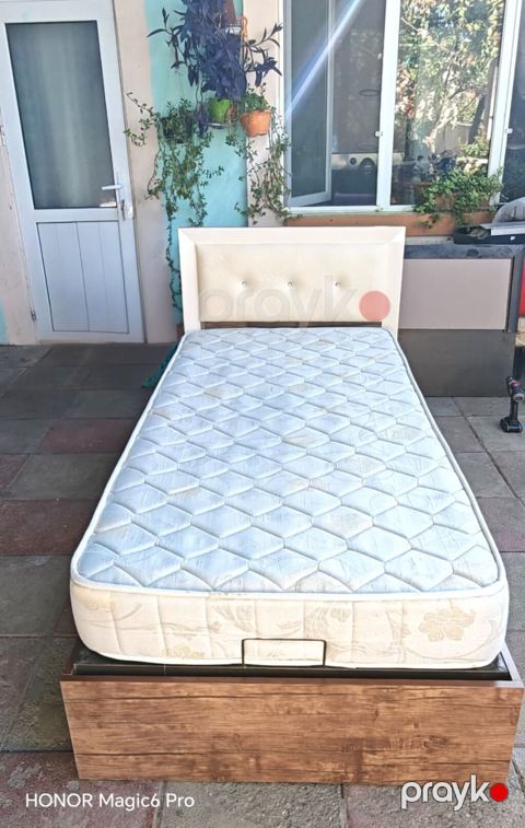 Tahire Tek neferlik carpayi satilir 150azn.Olcu 90x2.Matras var — Mehdiabad