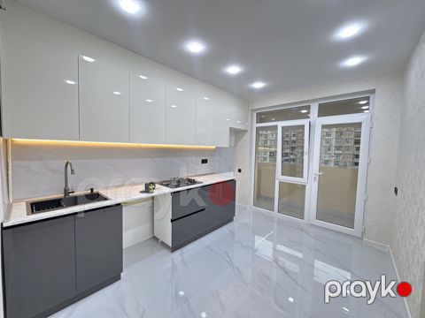 Satılır 2 otaqlı köhnə tikili 60 m²