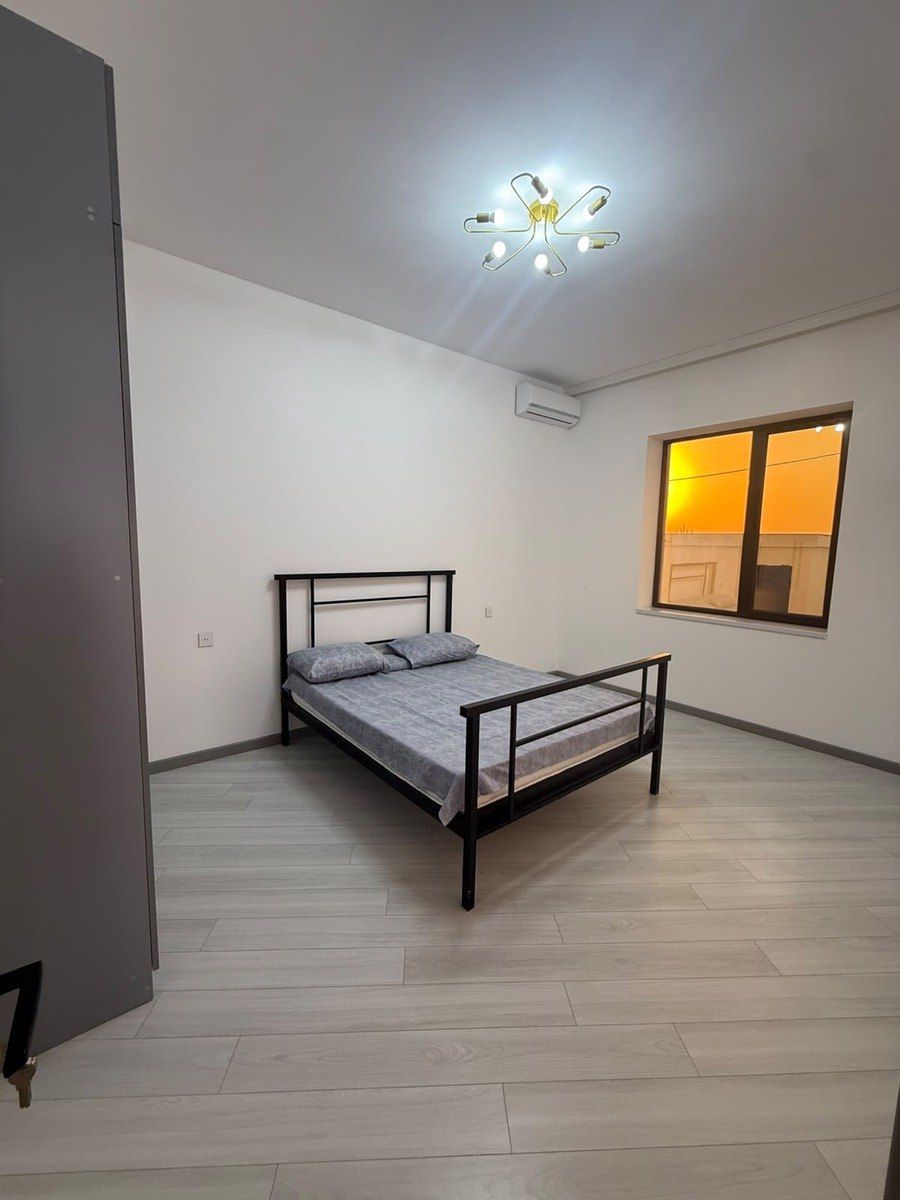 Satılır 4 otaqlı həyət evi/bağ evi 200 m² — Ev, villa, Bakı (12)