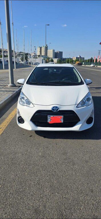 Toyota Aqua, 1.5 L, 0.9 kWh, 2016 il, 170 000 km — Avtomobillər, Bakı (2)