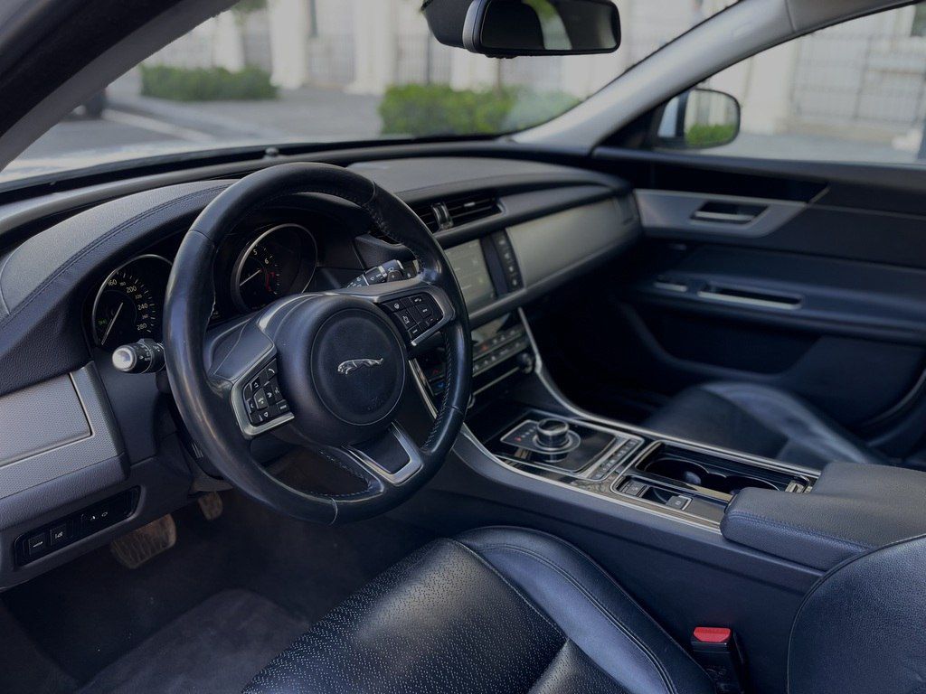 Jaguar XF, 2.0 L, 2017 il, 101 000 km — Avtomobillər, Bakı (7)
