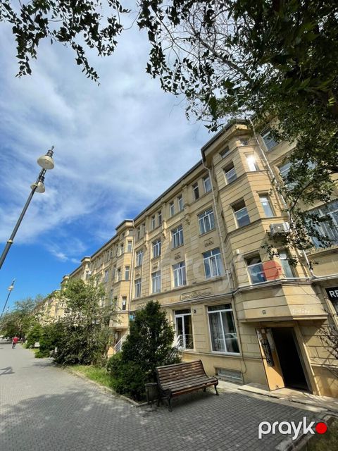 Satılır obyekt 511 m²