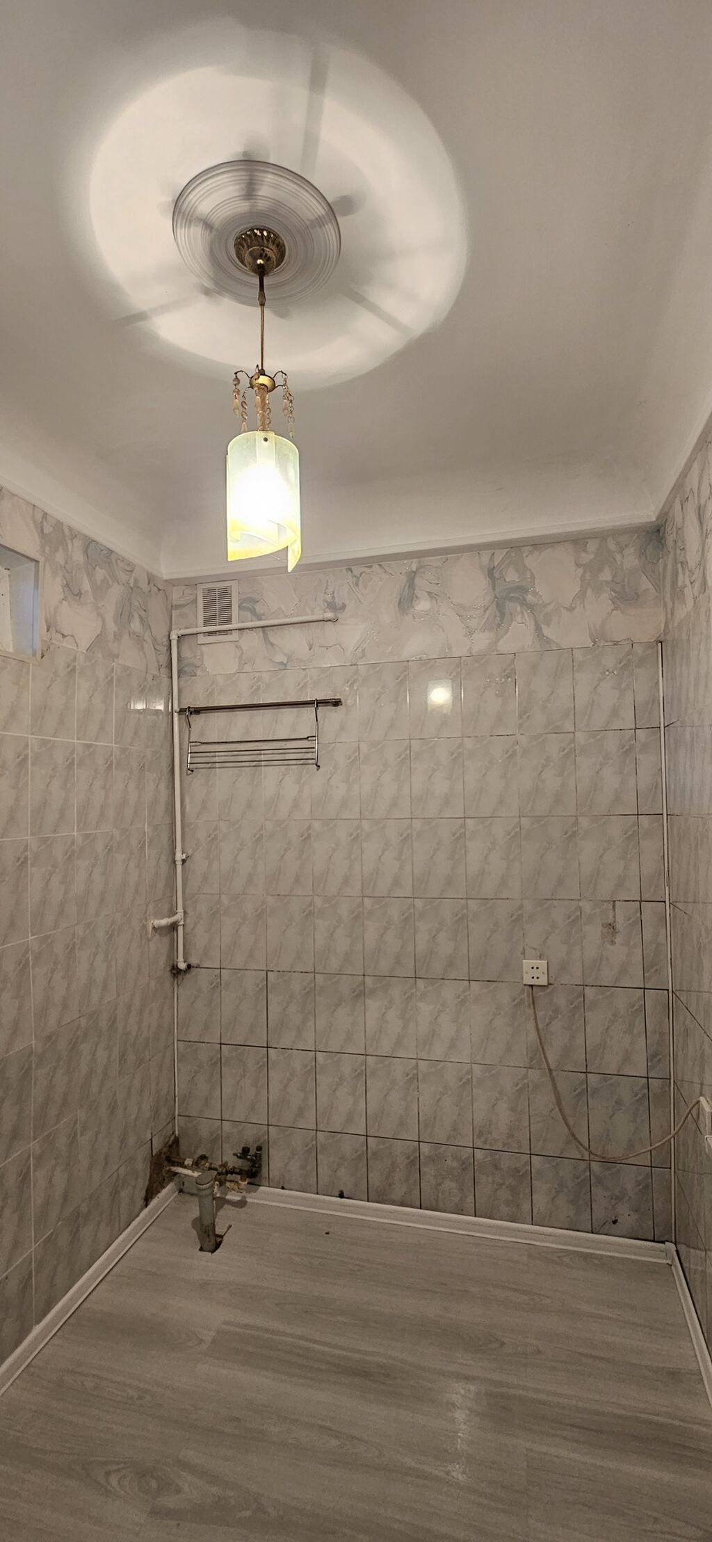 Rüstəm Rüstəmov Neftçilər metrosunun yanında, cəmi 3 dəqiqəlik — Mənzil, Bakı (8)