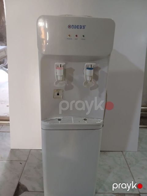 Quıcks su dispenseri – isti və soyuq su verən floor-standing model — Ceyranbatan