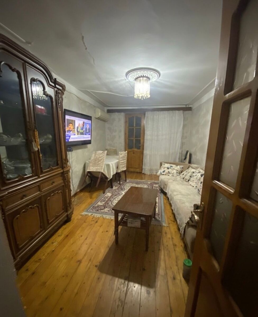 Satılır 3 otaqlı köhnə tikili 75 m² — Mənzil, Bakı (2)