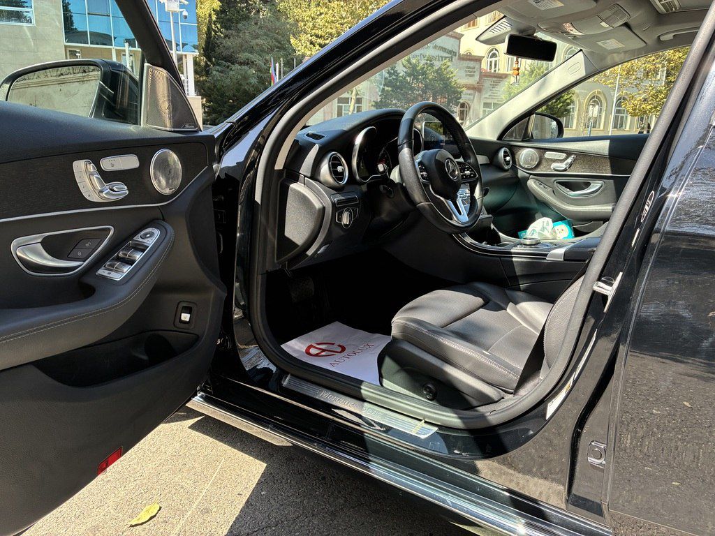 Mercedes C 300, 2.0 L, 2019 il, 67 500 km — Avtomobillər, Bakı (11)