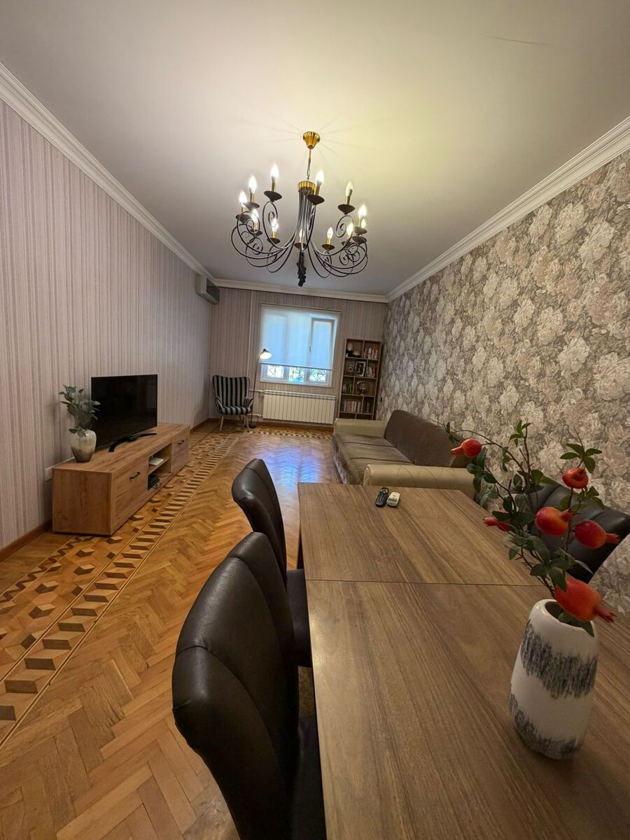 Satılır 3 otaqlı köhnə tikili 85 m² — Mənzil, Bakı (2)