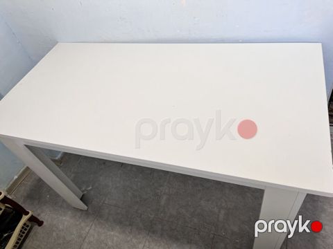 Ağ rəngli sadə masa - Minimalist dizayn, düzbucaqlı masaüstü - Geniş — Gəncə