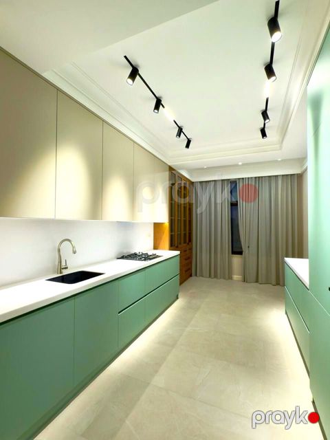 Satılır 3 otaqlı yeni tikili 137 m²