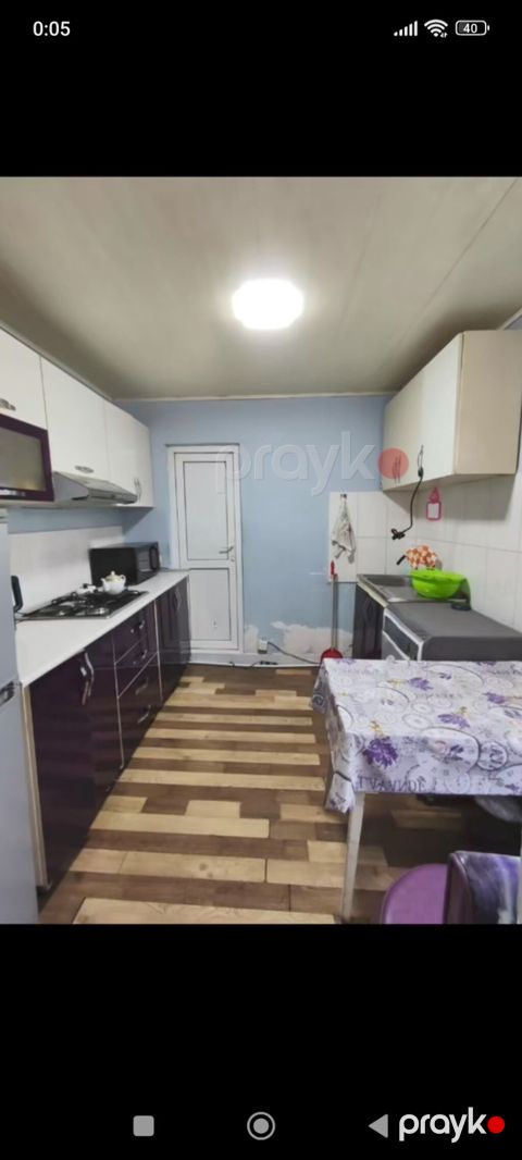 4 otaqlı, 100 kv. m, Kredit yoxdur, Orta təmir