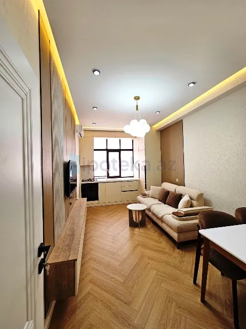 Satılır: 2 Otaq, Yeni tikili, Nizami r., 8-ci km q., 46.00 m² — Bakı