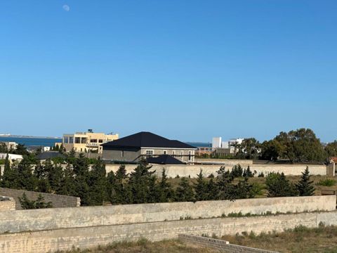 Satılır 10 otaqlı həyət evi/bağ evi 700 m² — Bakı