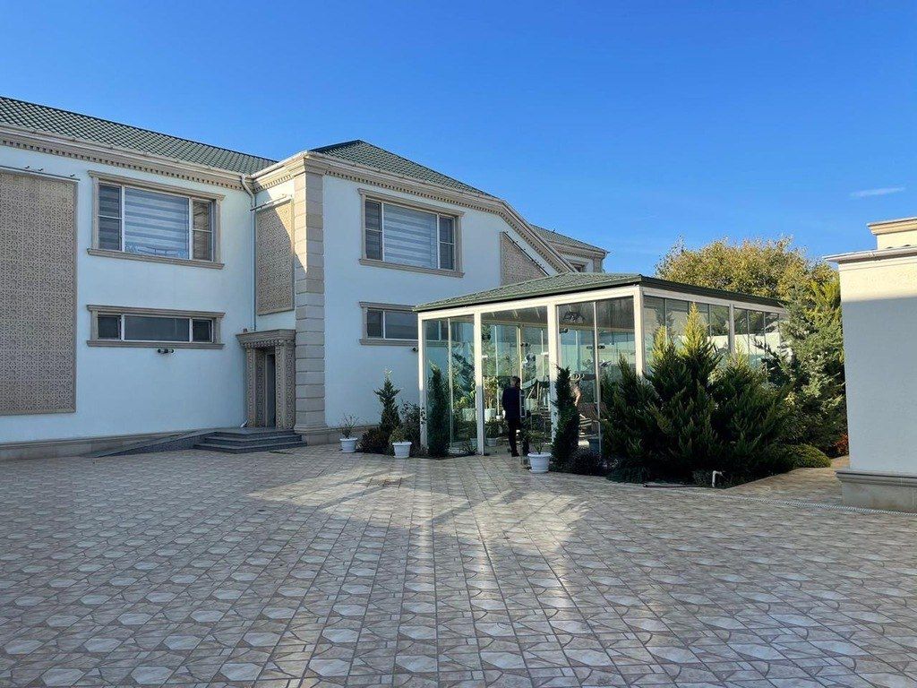 İcarəyə verilir 8 otaqlı həyət evi/bağ evi 650 m² — Ev, villa, Bakı (2)
