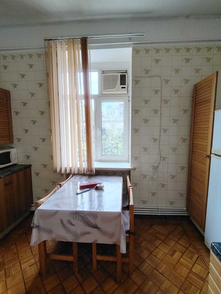 İcarəyə verilir 2 otaqlı köhnə tikili 90 m² — Mənzil, Bakı (6)