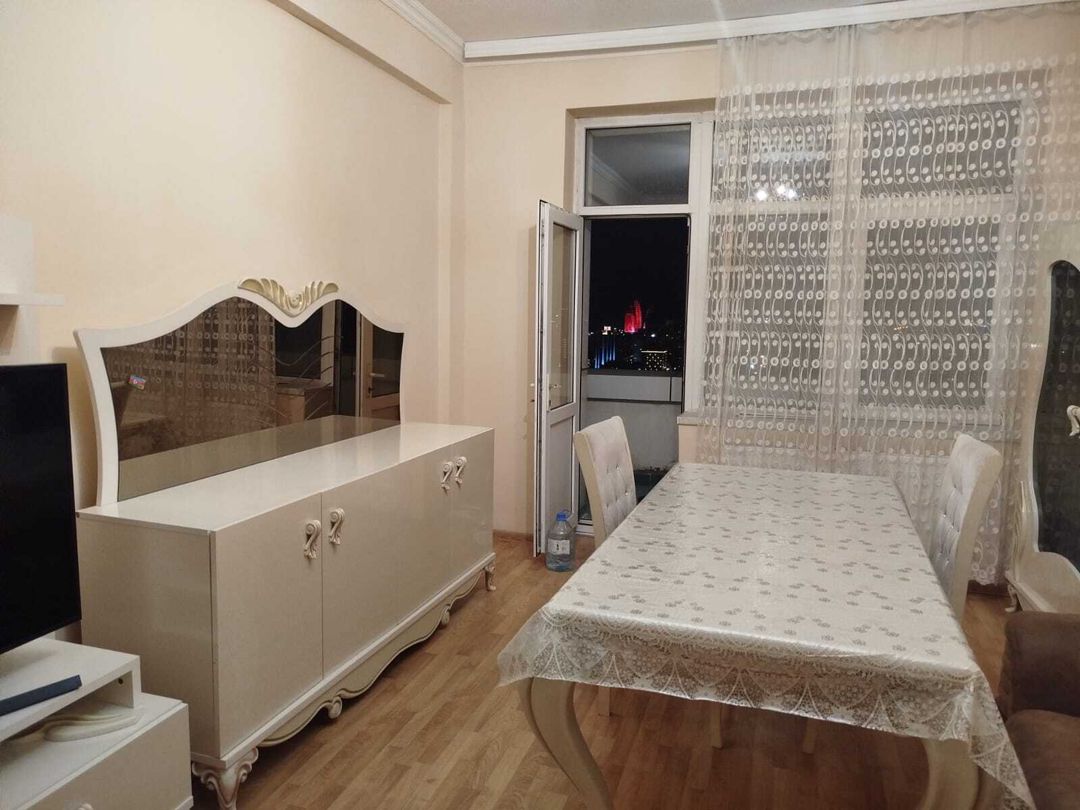İcarəyə verilir 3 otaqlı yeni tikili 130 m² — Mənzil, Bakı (2)