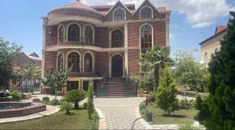 Satılır 9 otaqlı həyət evi/bağ evi 535 m² — Bakı