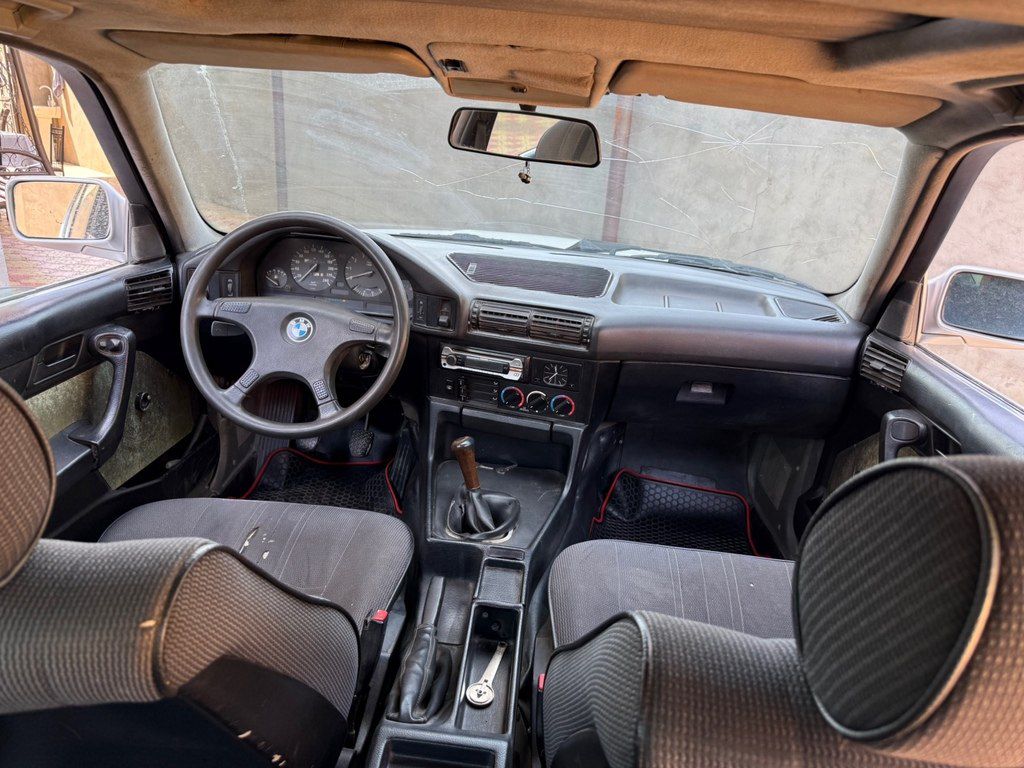 BMW 520, 2.0 L, 1990 il, 269 000 km — Avtomobillər, Ağcabədi (6)