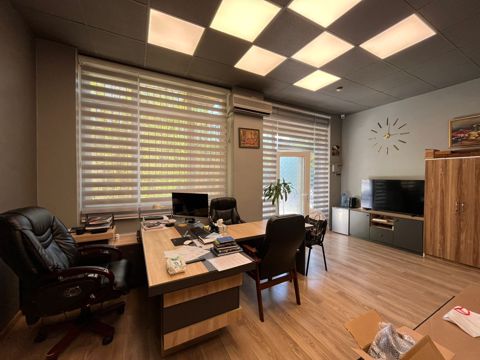 Satılır obyekt 50 m² — Bakı