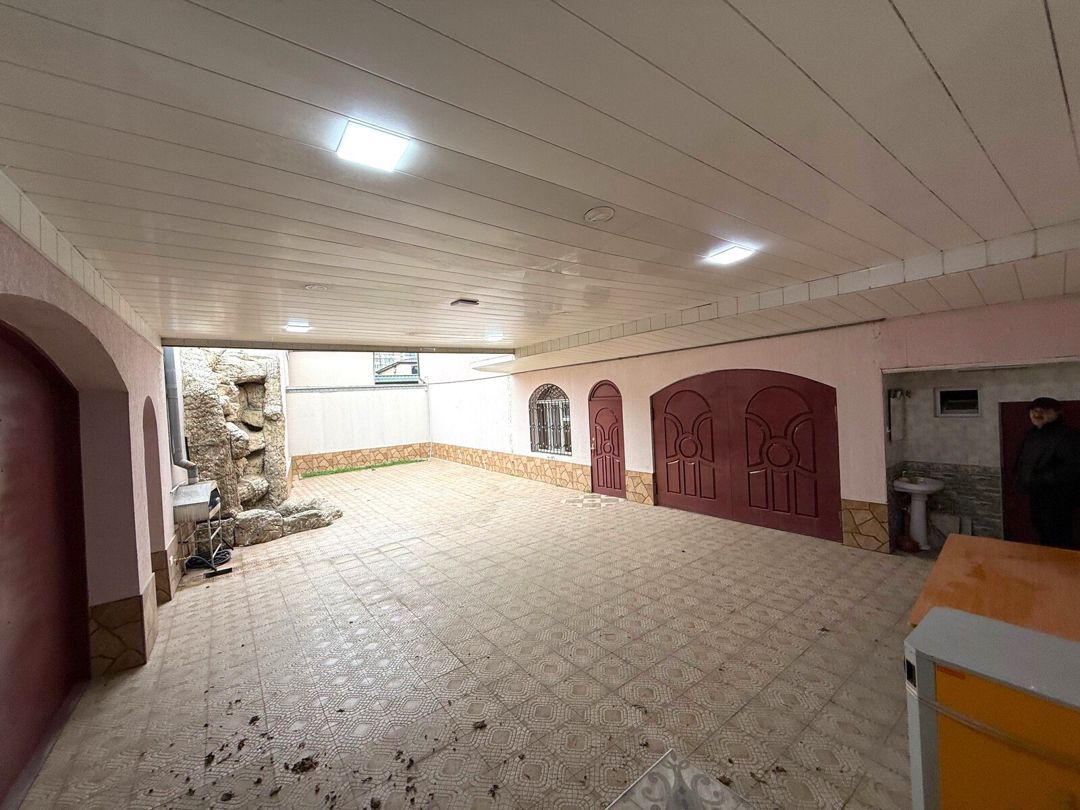 Satılır 12 otaqlı həyət evi/bağ evi 900 m² — Ev, villa, Bakı (3)