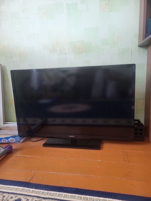 Televizoru zapcast üçün satıram. Ekranında problem var. Philips — Digah