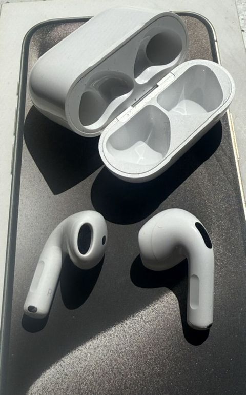 Apple AirPods Pro (ağ) – şarj qutusu ilə - Aktiv Səsboğma (ANC) və