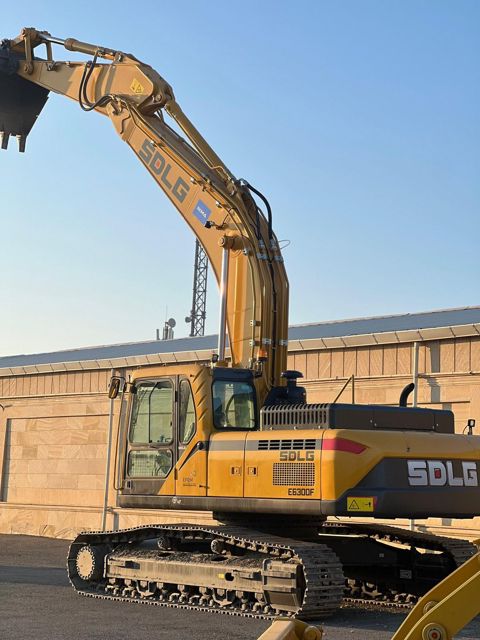 Sdlg E6300F paletli ekskavator icarəsi — Bakı