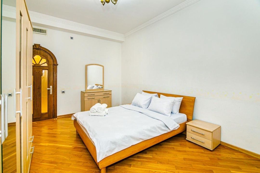 İcarəyə verilir 3 otaqlı köhnə tikili 90 m² — Mənzil, Bakı (6)