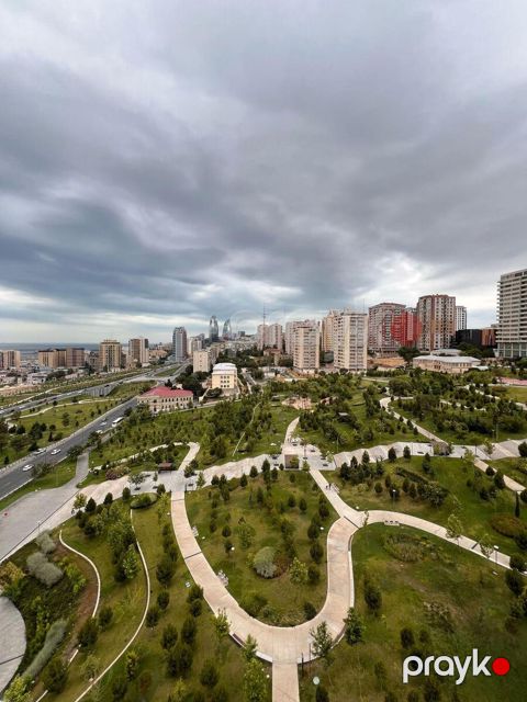 Satılır 4 otaqlı yeni tikili 200 m²