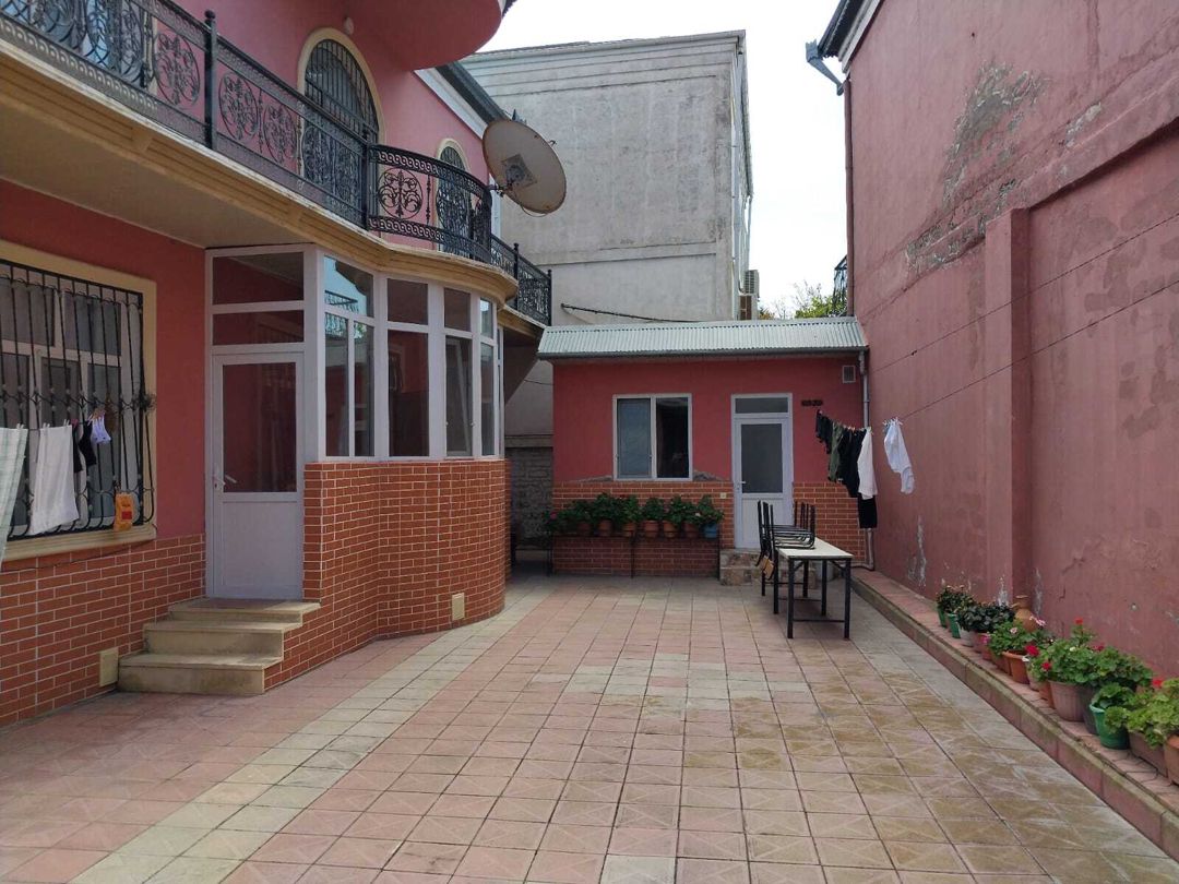 Satılır 6 otaqlı həyət evi/bağ evi 240 m² — Ev, villa, Bakı (2)