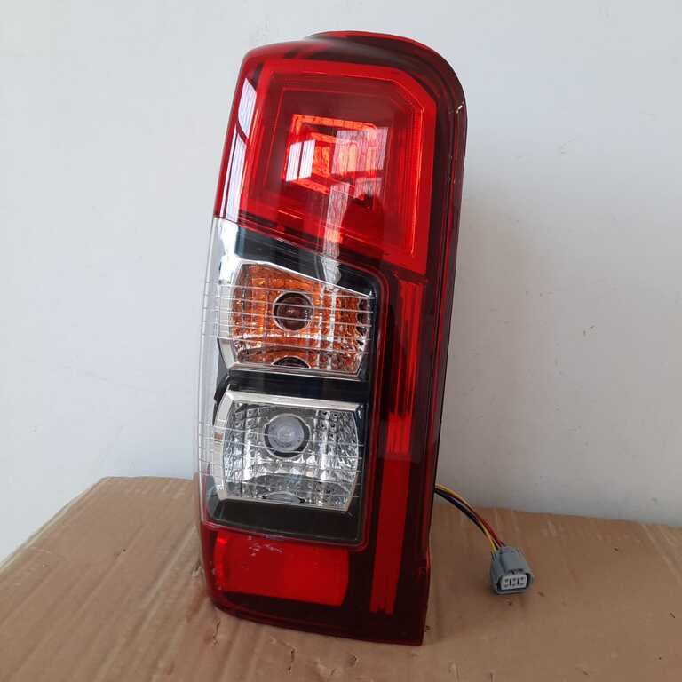 "Mitsubishi L200 2019" stop işığı — Ehtiyat hissələri və aksesuarlar, Bakı (5)
