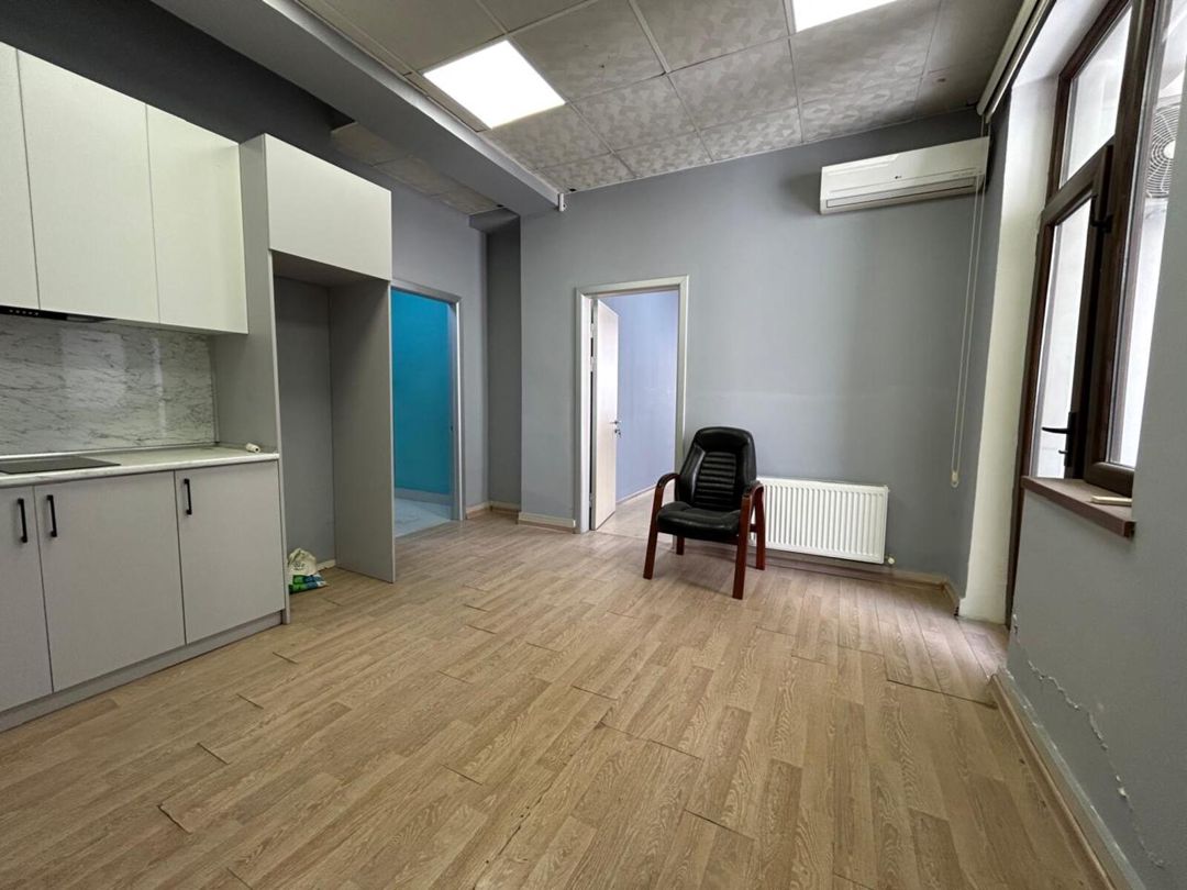İcarəyə verilir 4 otaqlı ofis 150 m² — Ofis, Bakı (11)