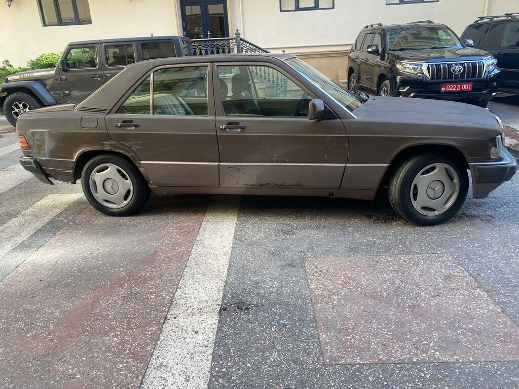 Mercedes 190, 2.0 L, 1992 il, 235 000 km — Avtomobillər, Bakı (4)