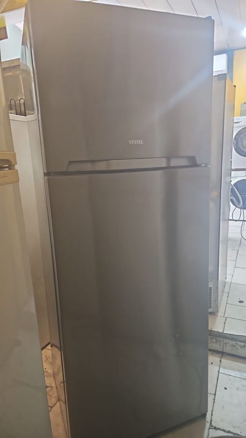 Vestel iki qapılı soyuducu (üstdə dondurucu) - Rəng: inox/metallik — Bakı