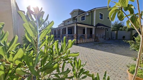 Satılır 6 otaqlı həyət evi/bağ evi 210 m² — Bakı